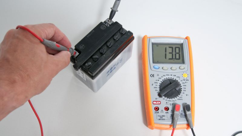 Tester Multimetro DT266C del tester di tensione del contatore del morsetto 